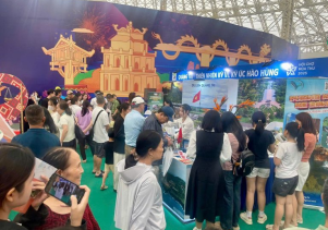 BQL VQG Phong Nha – Kẻ Bàng tham dự Hội chợ Mùa Thu lần thứ nhất – năm 2025