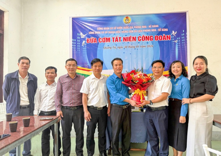 Bữa cơm tất niên Công đoàn - ấm áp nghĩa tình