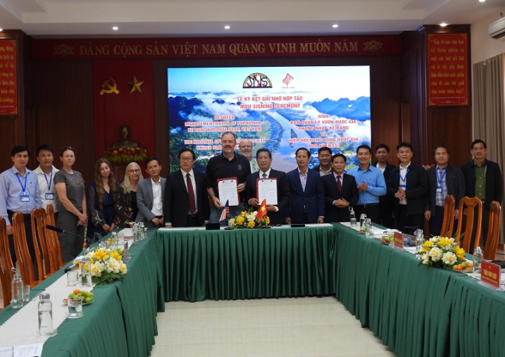 Lễ ký kết ghi nhớ hợp tác giữa Ban quản lý VQG Phong Nha - Kẻ Bàng và Hiệp hội hang động quốc gia Hoa Kỳ (NSS)