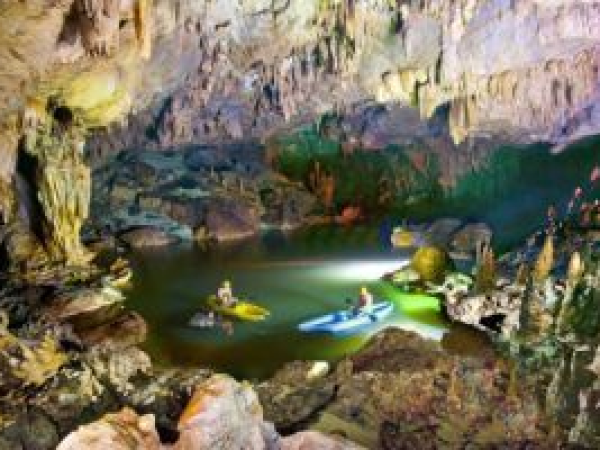 Khám phá Xuyên Sơn Hồ và chinh phục 4.500m động Phong Nha