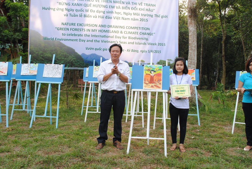 https://phongnhakebang.vn/uploads/cooperation/wyswyg/2016_10/anh20trao20giai1_1475568188.jpg